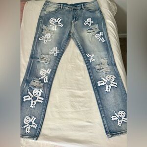 Men’s XXL never worn distressed jeans